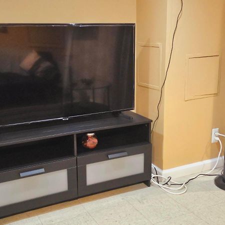 Warm Queens Apartment 5 Min From Laguardia 1 Min From Train New York Exterior foto
